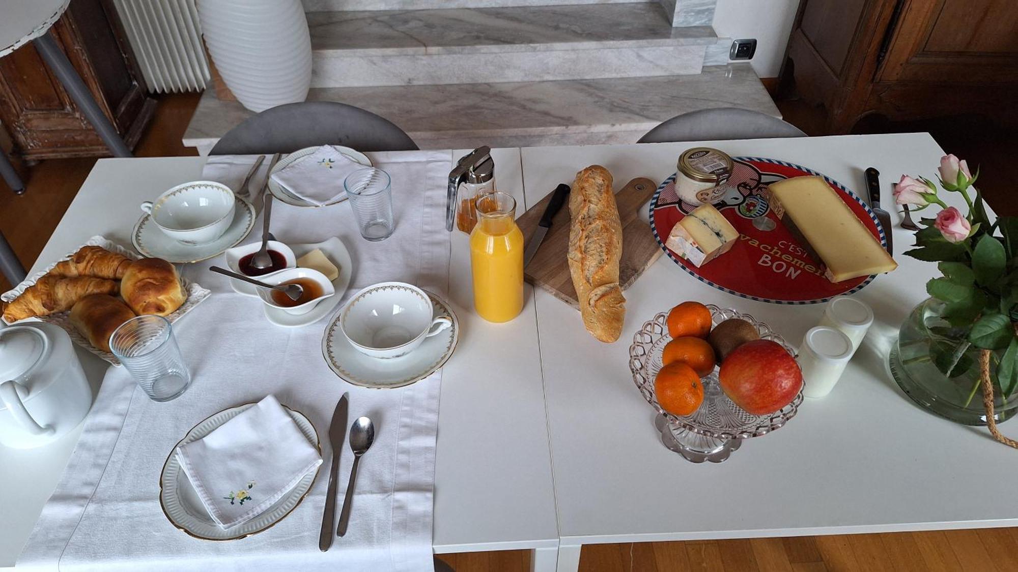 Montaigu  Chambres D'Hotes Le Relais Globe Trotteur المظهر الخارجي الصورة